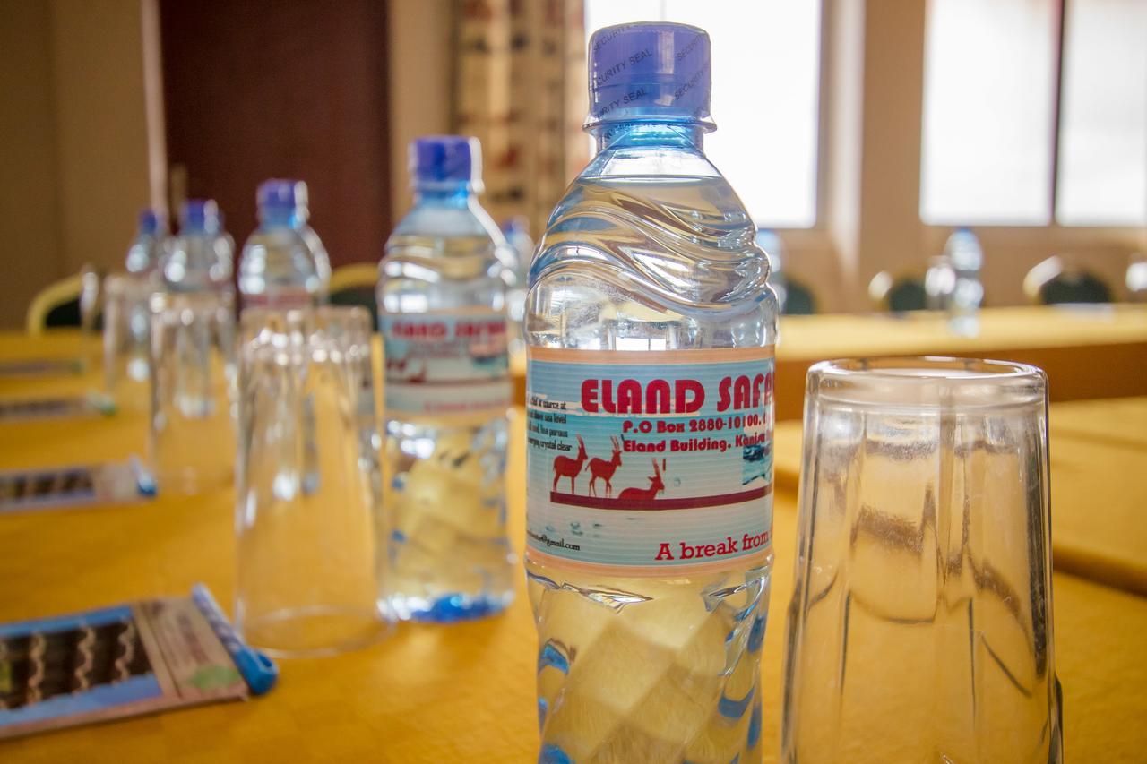 Eland Safari Hotel 尼耶利 外观 照片