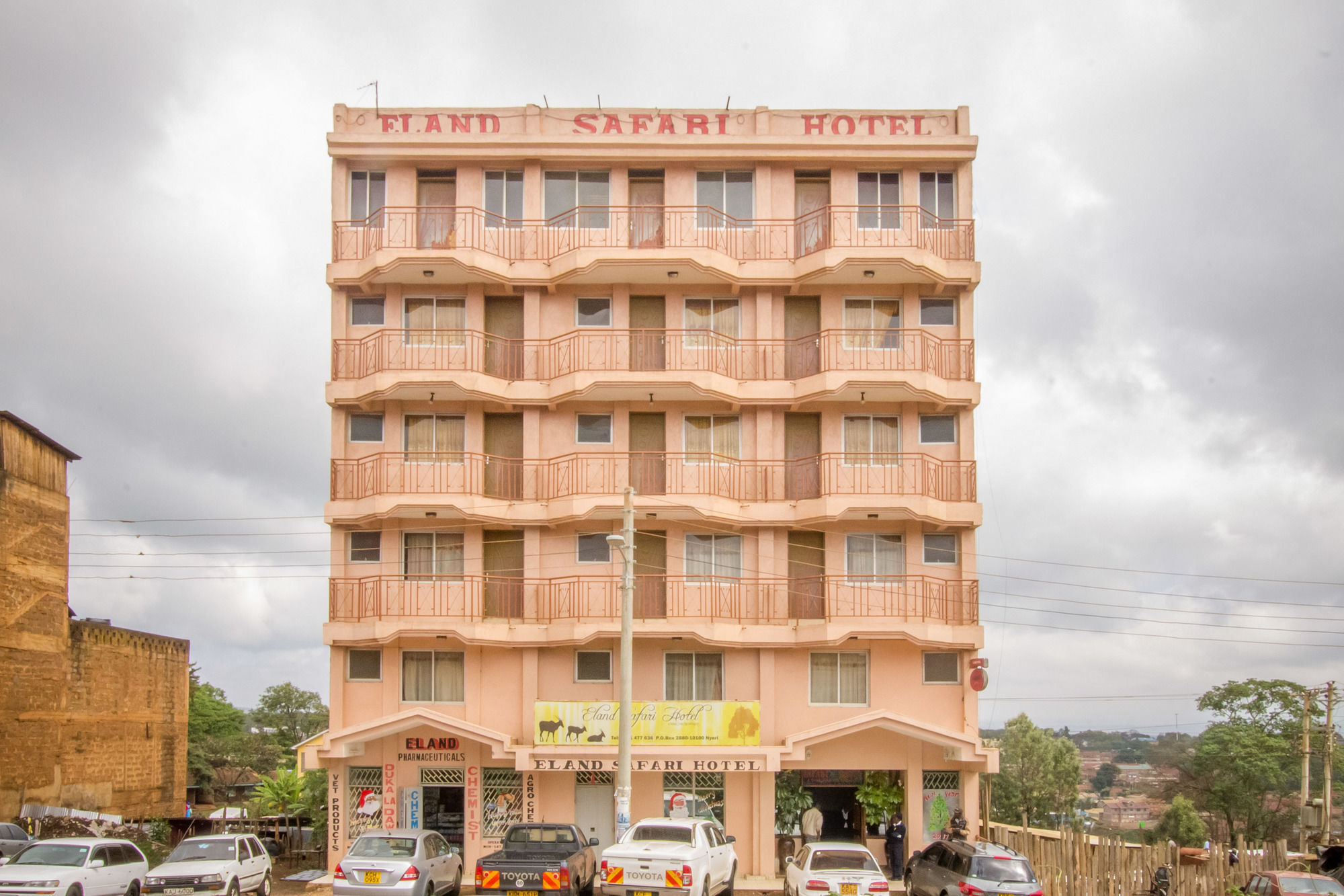Eland Safari Hotel 尼耶利 外观 照片