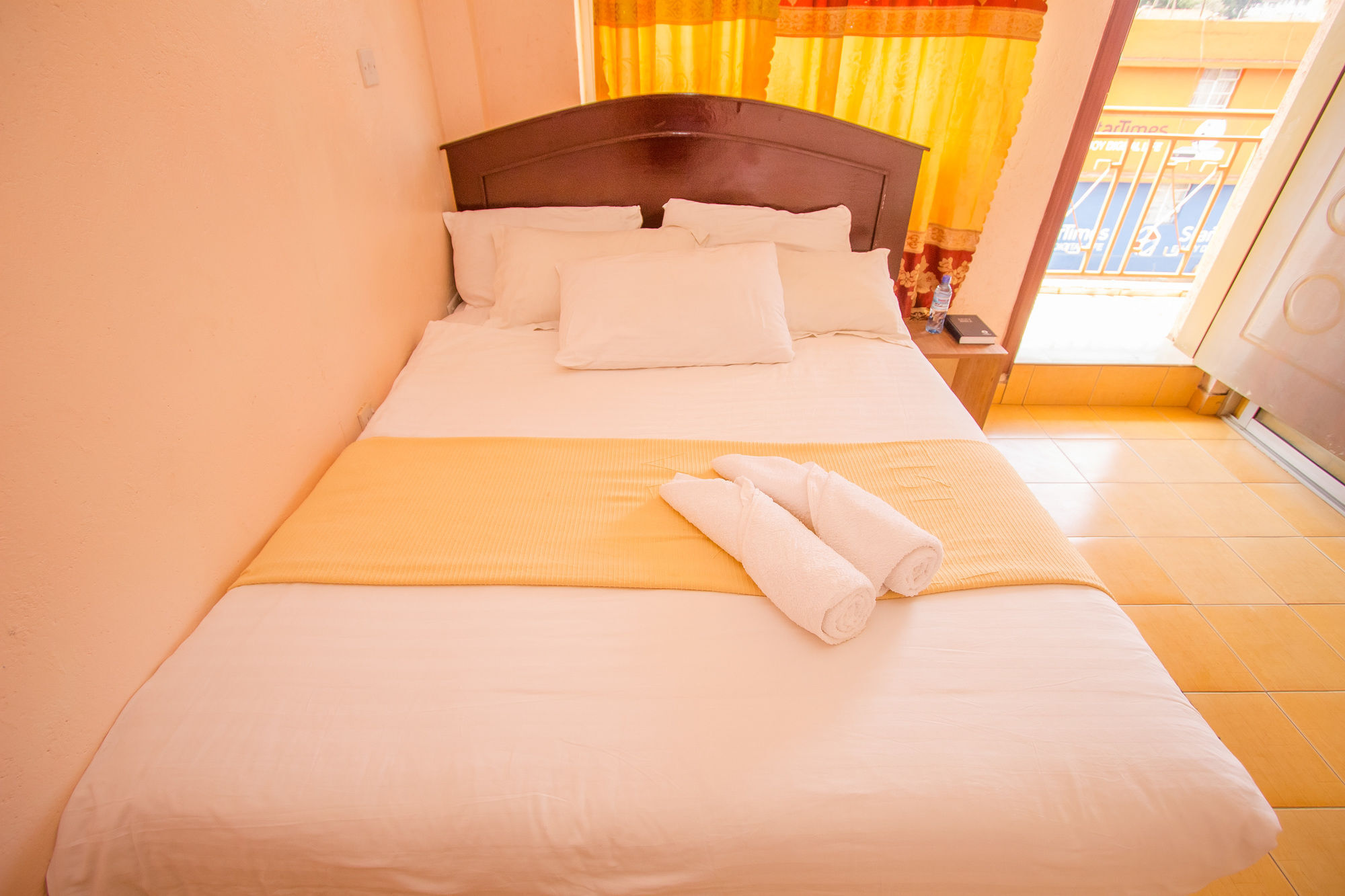 Eland Safari Hotel 尼耶利 外观 照片