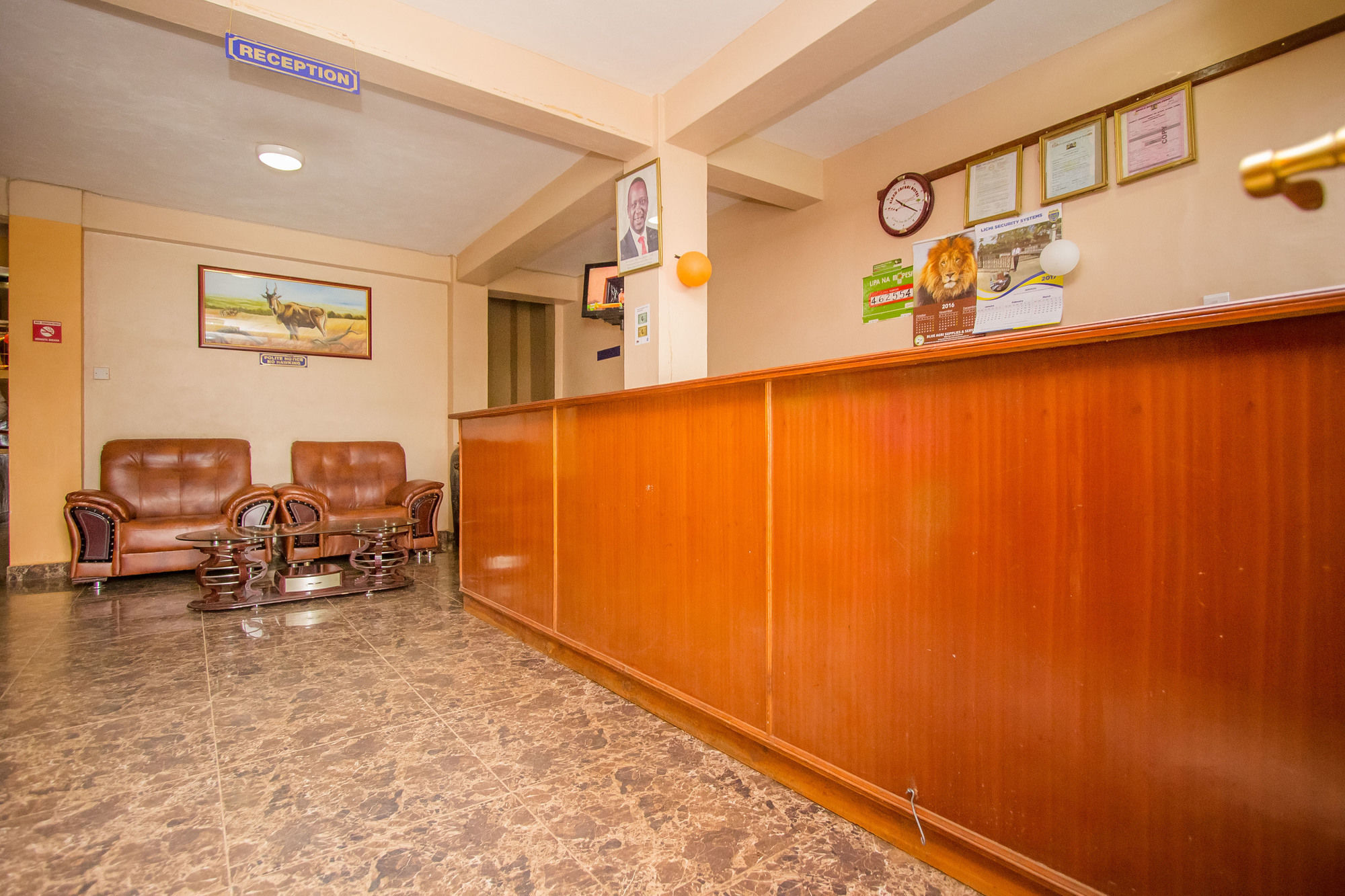 Eland Safari Hotel 尼耶利 外观 照片
